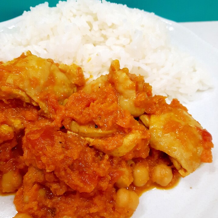 子供が喜ぶ(^^)鶏もも肉とひよこ豆のカレー♪